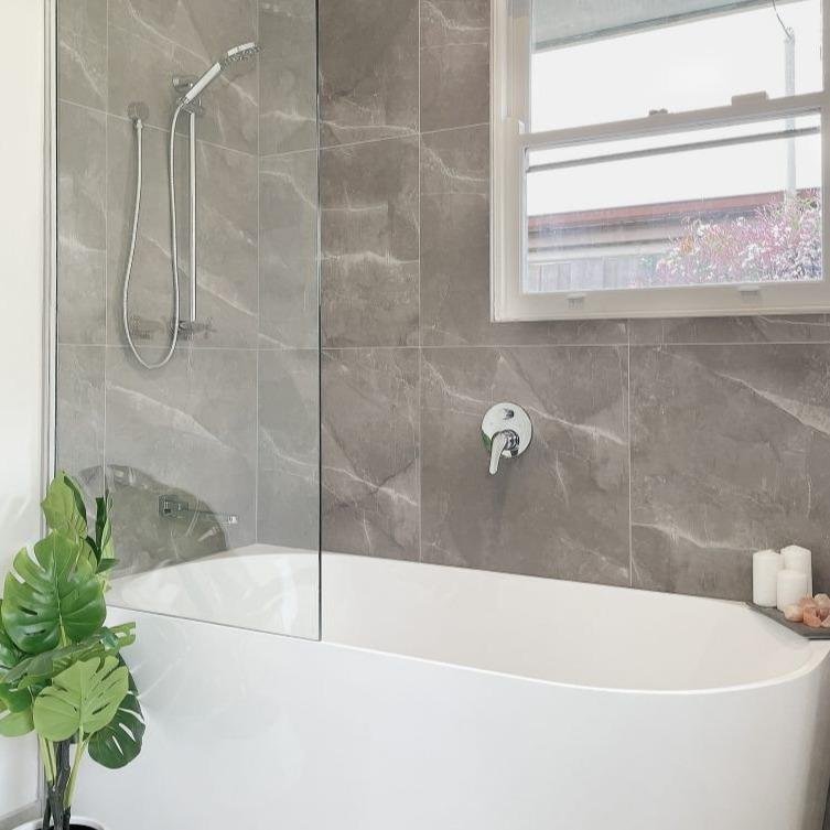 CLIO Shower Rail Round Chrome - Image 2